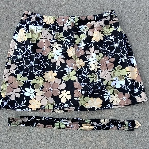 White Stag Floral Hawaiian Stretch Skort Mini Skirt with Belt 14 - Picture 2 of 4